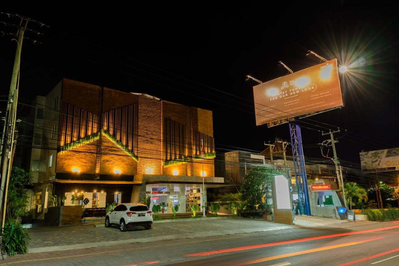 Berry Biz Hotel Sunset Road Seminyak Zewnętrze zdjęcie