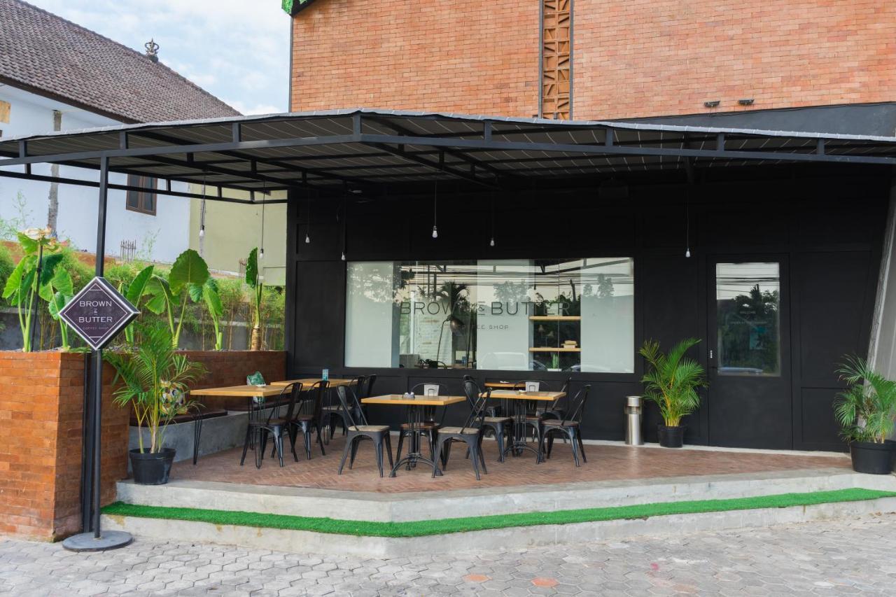 Berry Biz Hotel Sunset Road Seminyak Zewnętrze zdjęcie